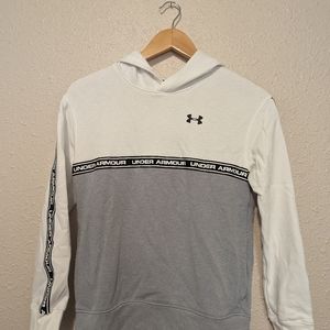 Under Armour Sweatshirt